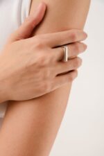 Straight Ring