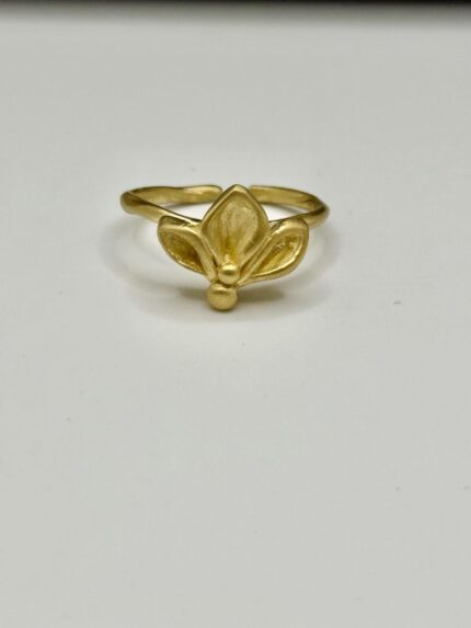 Phyllon Ring
