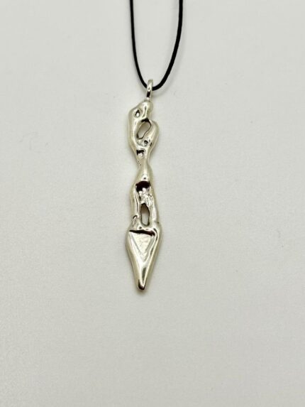 Totem pendant M2