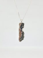 Τhe Black Lace Pendant